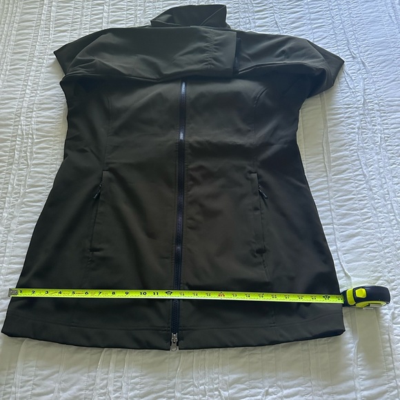 Elevate women’s lined Trench Jacket. Inside and outside pockets. Size XL - Picture 14 of 15